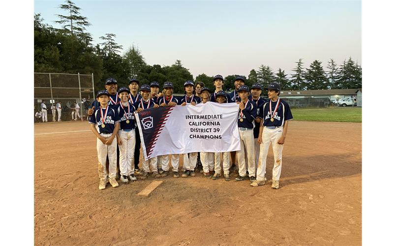Aptos 50/70 All Stars are District 39 Champs!